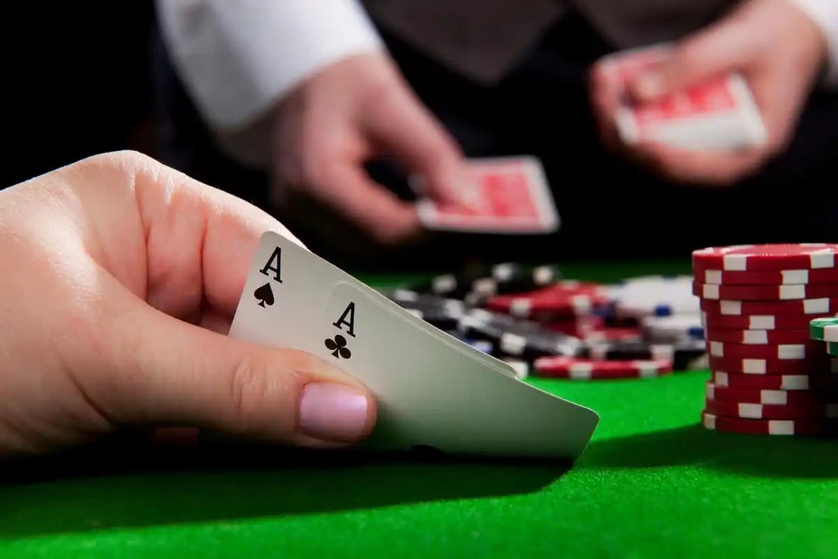 perawin slot online games lobby on mobile phone in Philippines